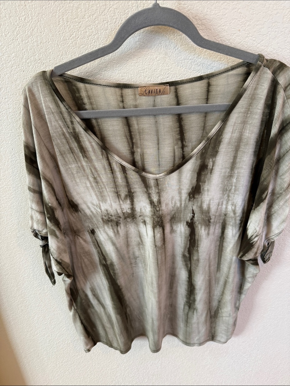 Lavish Olive & Taupe Tie-Dye V-Neck Short Sleeve Top